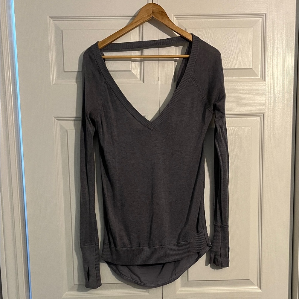 Lululemon Athletica long sleeve knit